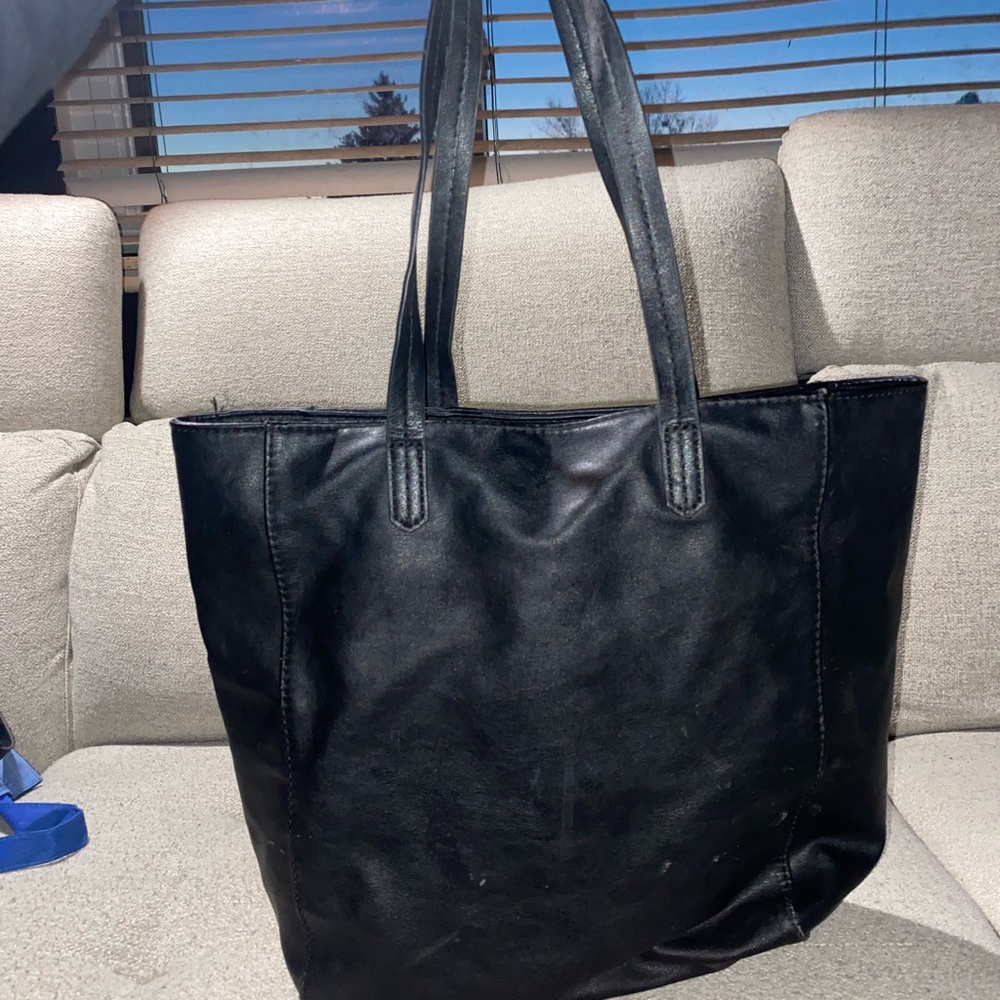 Black Universal Thread Tote Bag - image 2